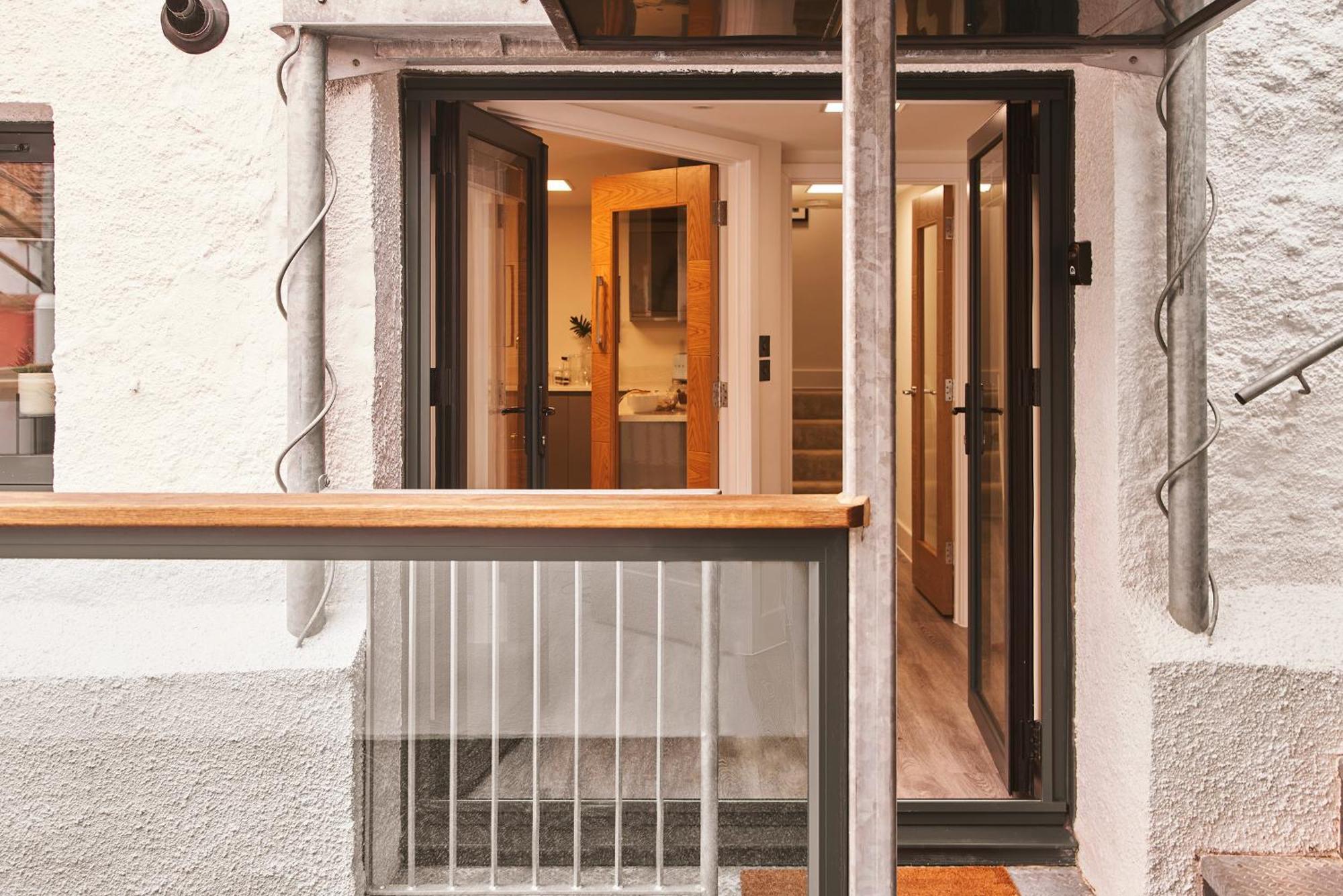 The Moorings - Stylish Duplex Apartment On Torquay Harbourside Extérieur photo