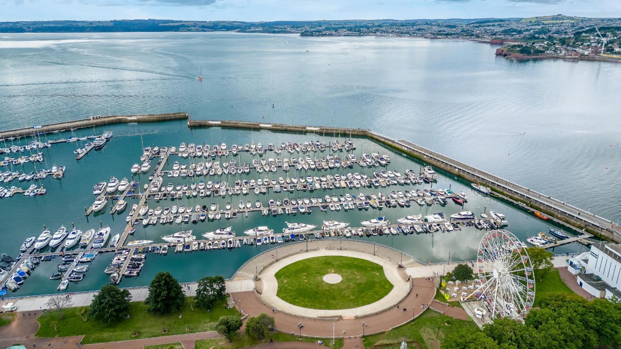 The Moorings - Stylish Duplex Apartment On Torquay Harbourside Extérieur photo