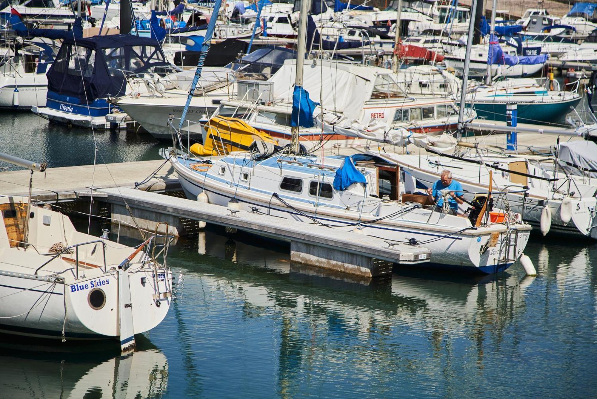 The Moorings - Stylish Duplex Apartment On Torquay Harbourside Extérieur photo
